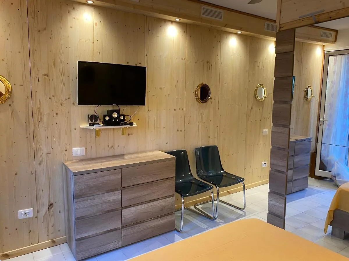雷阿尔蒙特Sailing Yacht公寓